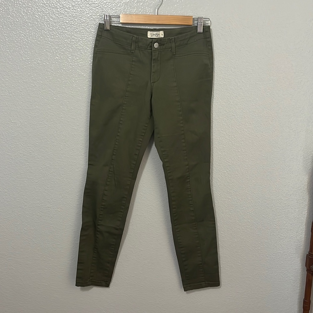 Ankle length pants
